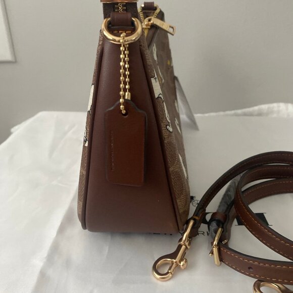NWT Coach X Peanuts Teri Shoulder Bag In Signature Canvas With Snoopy Print - Picture 4 of 6